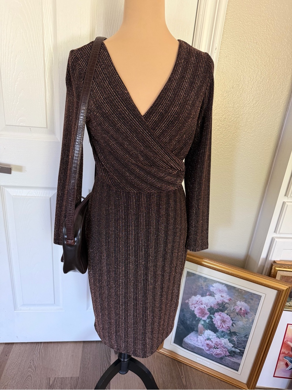 Metalic glitter rose gold stripe body con dress - Picture 2 of 9